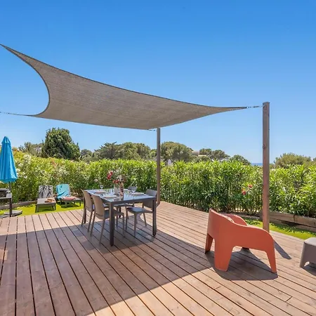 Semesterbostad Le Laurier, Mobil-home Climatise Avec Vue Sur